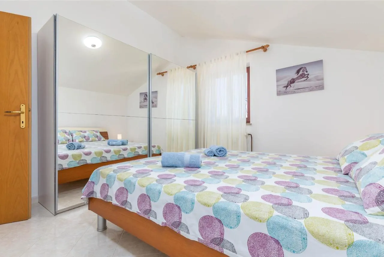 Casa Vian Βίλα Πούλα