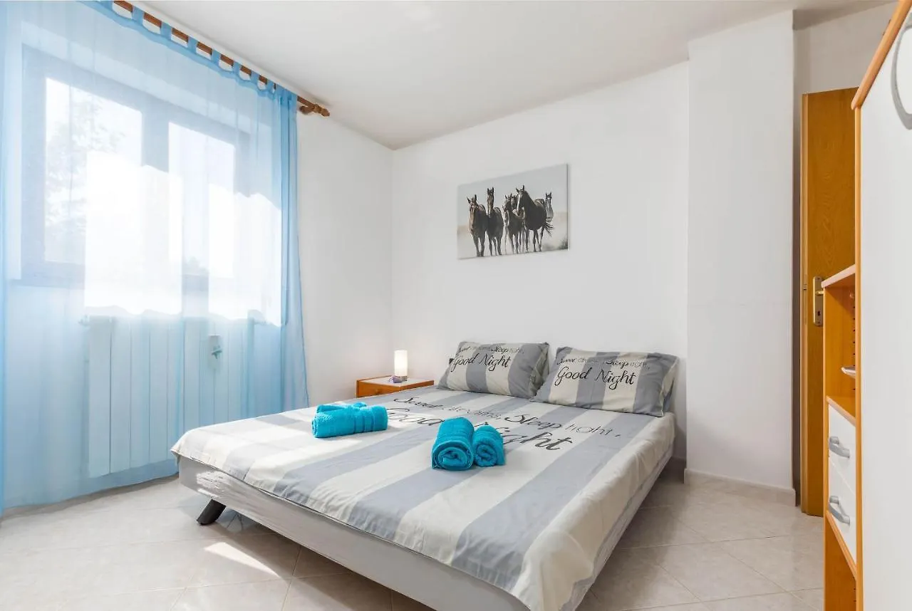 Casa Vian Βίλα Πούλα